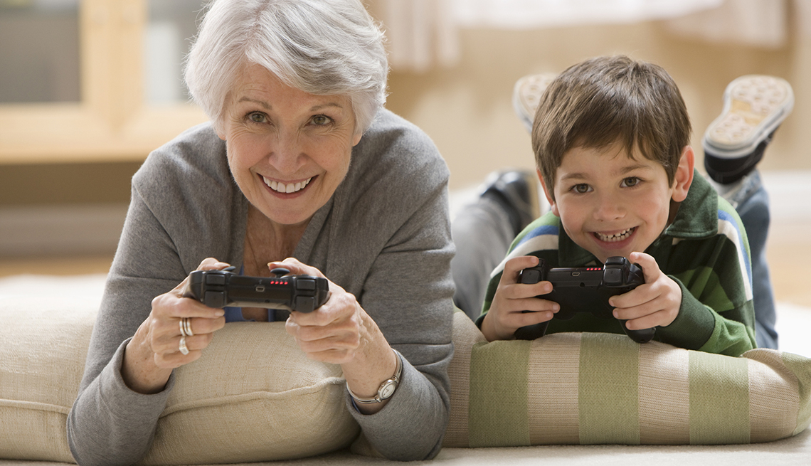 Chơi game 30 phút mỗi ngày có thể giúp cải thiện sa sút trí tuệ ở người cao tuổi