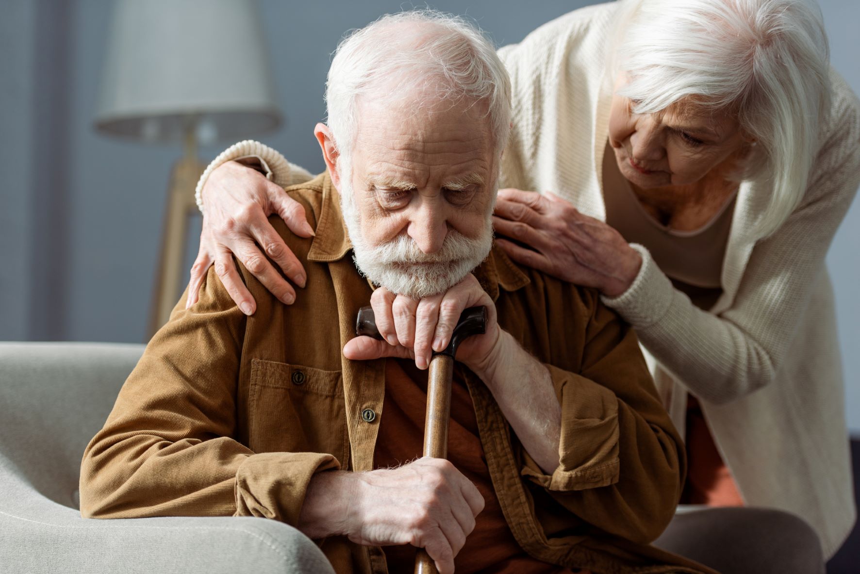 Biến chứng của sa sút trí tuệ/Alzheimer âm thầm nhưng tàn phá toàn diện